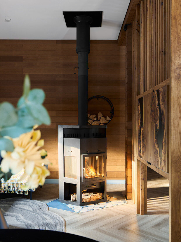 Фотография: Гостиная в стиле Современный, Эклектика, Дом, Проект дня, Дом и дача, Ленинградская область, 3 комнаты, Более 90 метров, Индивидуальный проект, эклектика с элементами современного, Алена Донцова – фото на INMYROOM