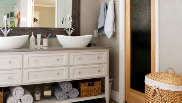 Фотография: Ванная в стиле Скандинавский, DIY, Дом, Цвет в интерьере, Дома и квартиры, Белый – фото на INMYROOM