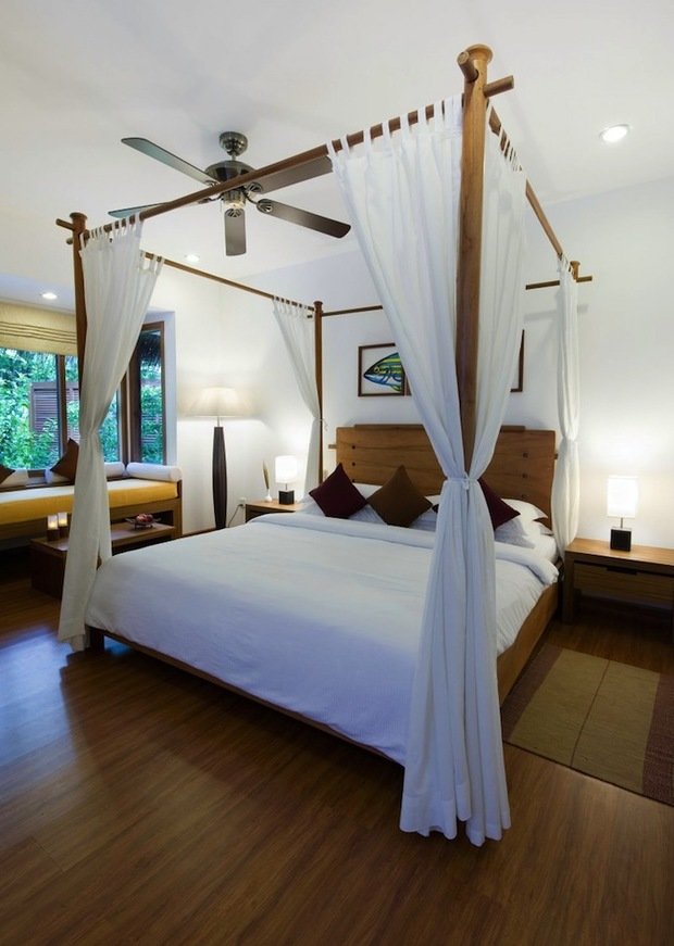 Фотография: Спальня в стиле Лофт, Современный, Декор интерьера, Мебель и свет, Балдахин – фото на INMYROOM