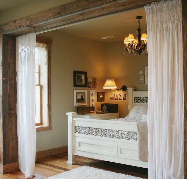 Фотография: Спальня в стиле Прованс и Кантри, Советы, Бежевый, Серый, Мебель-трансформер, кровать-трансформер, диван-кровать – фото на INMYROOM