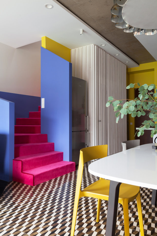 Фотография: Кухня и столовая в стиле Современный, Эклектика, Проект дня, Дом и дача, Новая Москва, Таунхаус, Монолитный дом, 4 и больше, Более 90 метров, Катя Любарская, Катя Сванидзе., Dvekati – фото на INMYROOM