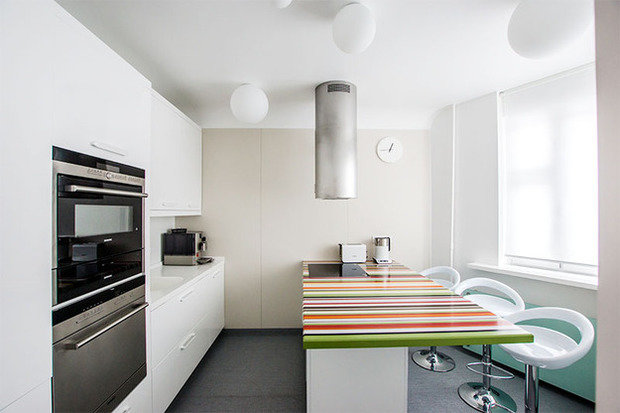 Фотография: Кухня и столовая в стиле Современный, Хай-тек, Интерьер комнат, Elle Decoration – фото на INMYROOM