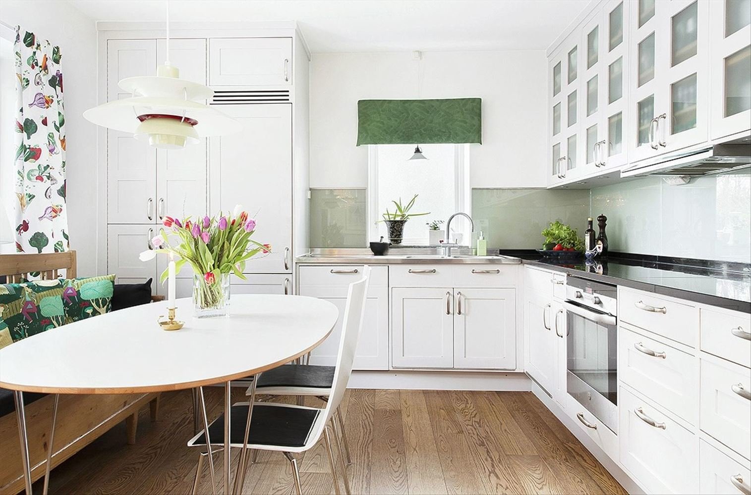 Фотография: Кухня и столовая в стиле Скандинавский, Советы, Гранд – фото на INMYROOM