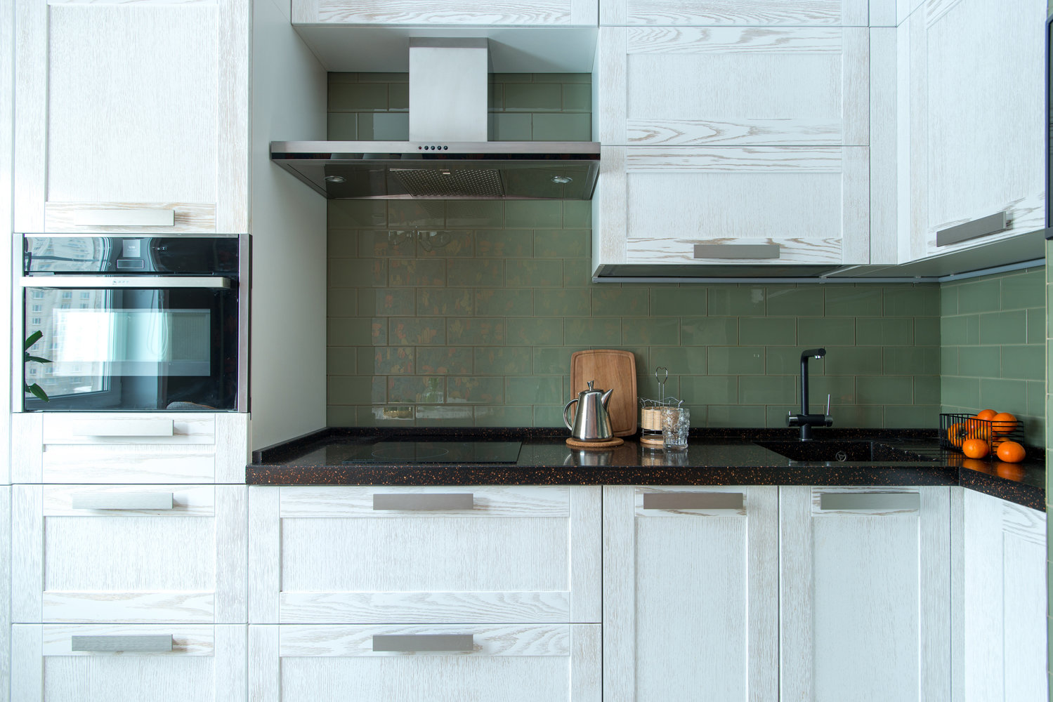 Фотография: Кухня и столовая в стиле Современный, Квартира, Проект недели, Москва, 2 комнаты, 40-60 метров, Людмила Данилевич – фото на INMYROOM Фотография: Кухня и столовая в стиле Современный, Квартира, Проект недели, Москва, 2 комнаты, 40-60 метров, Людмила Данилевич – фото на INMYROOM