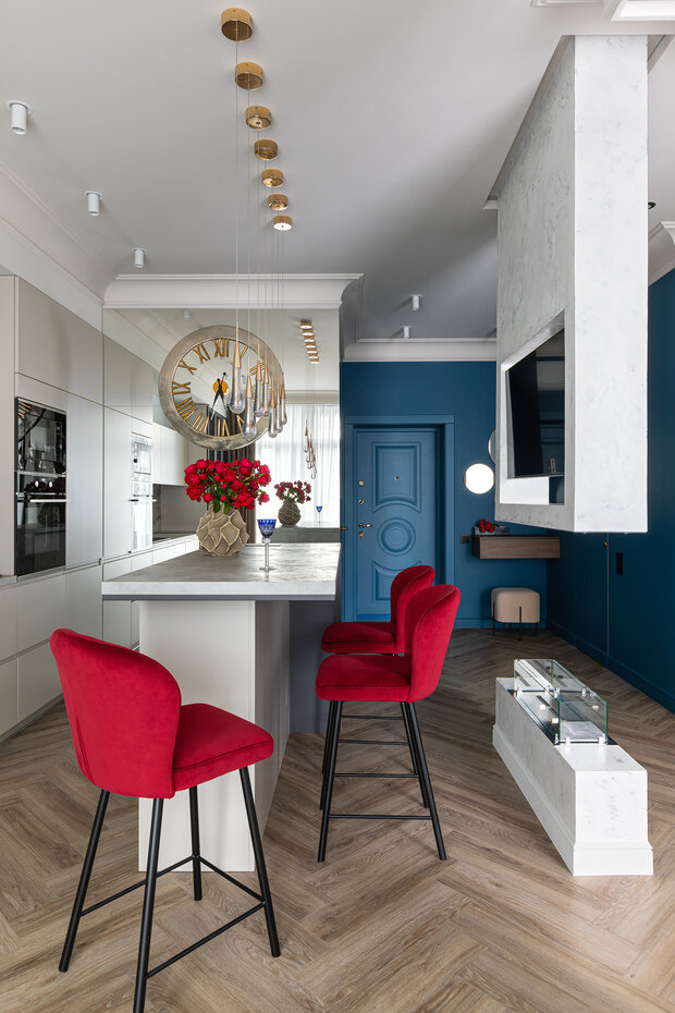 Фотография: Кухня и столовая в стиле Классический, Современный, Эклектика, Квартира, Проект недели, 2 комнаты, 40-60 метров, Зеленоградск, Сузанна Тасалиева – фото на INMYROOM