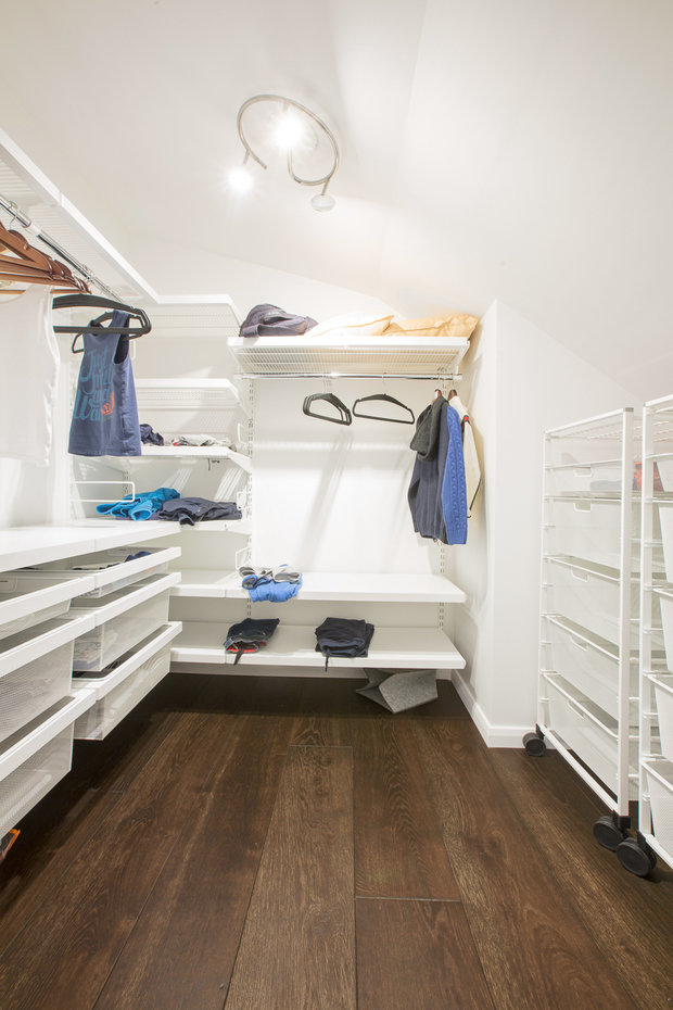 Фотография: Гардеробная в стиле Современный – фото на INMYROOM