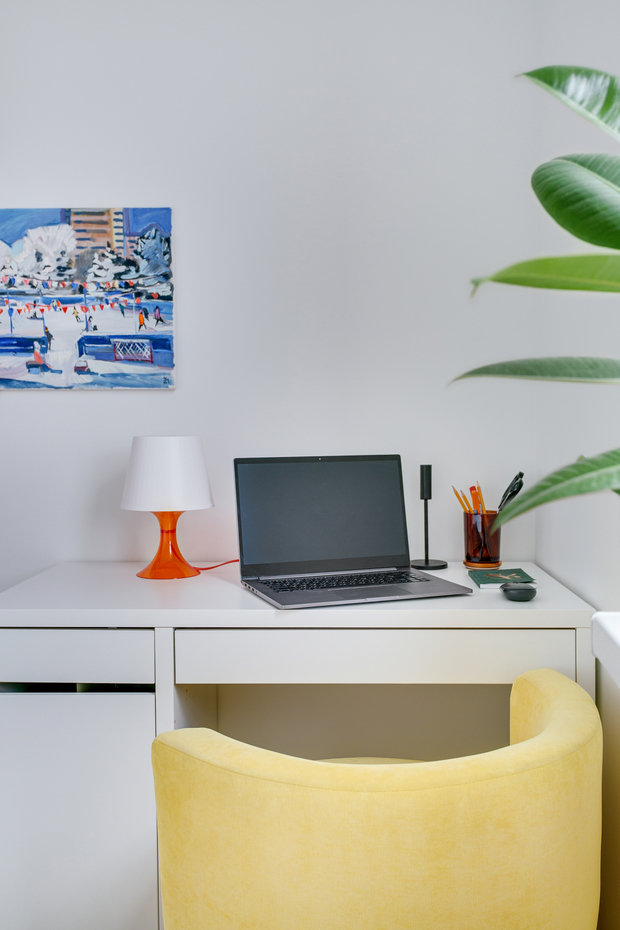 Фотография: Спальня в стиле Современный, Минимализм, Малогабаритная квартира, Квартира, Проект недели, 2 комнаты, до 40 метров, Анна Суворова, Павел Михин – фото на INMYROOM