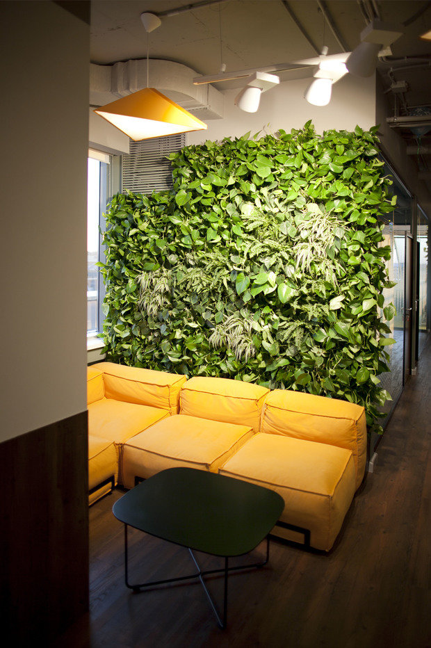 Фотография:  в стиле Лофт, Офисное пространство – фото на INMYROOM