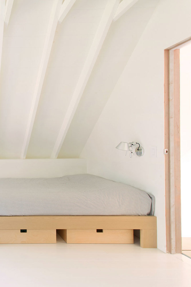 Фотография: Спальня в стиле Минимализм, Современный, Дом, Канада, Дом и дача, Квебек, Более 90 метров – фото на INMYROOM Фотография: Спальня в стиле Минимализм, Современный, Дом, Канада, Дом и дача, Квебек, Более 90 метров – фото на INMYROOM