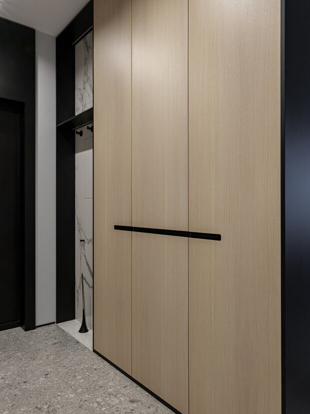 Фотография: Прихожая в стиле Современный, Квартира, Проект дня, Москва, 2 комнаты, 60-90 метров, Светлана Миронова, Posh Interiors – фото на INMYROOM