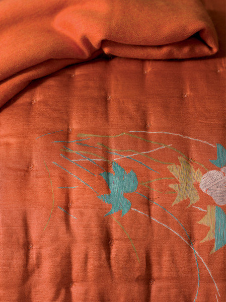 Фотография: Декор в стиле Современный, Текстиль, Индустрия, События, Плед – фото на INMYROOM Фотография: Декор в стиле Современный, Текстиль, Индустрия, События, Плед – фото на INMYROOM