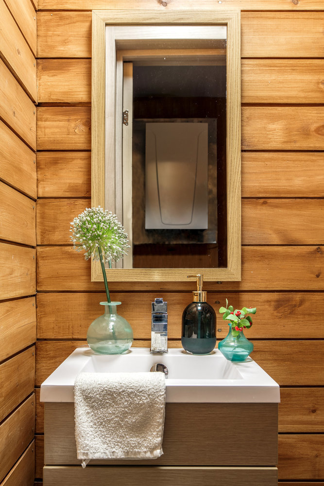 Фотография: Ванная в стиле Эко, Гид, Belinka, как покрасить дачу, дачные домики – фото на INMYROOM Фотография: Ванная в стиле Эко, Гид, Belinka, как покрасить дачу, дачные домики – фото на INMYROOM