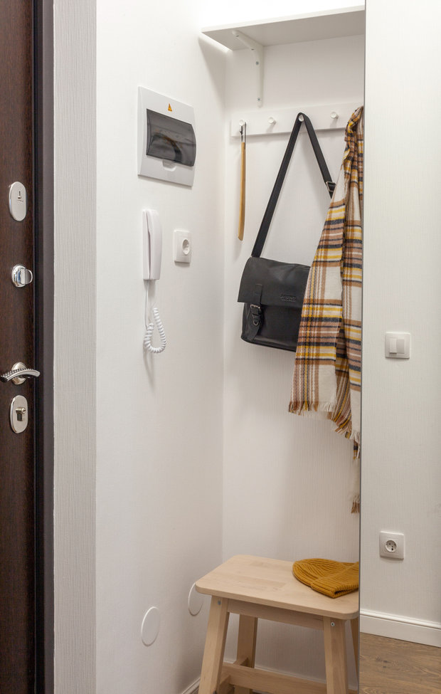Фотография: Прихожая в стиле Скандинавский, Современный, Малогабаритная квартира, Квартира, Студия, Проект недели, Санкт-Петербург, до 40 метров, Светлана Мельникова – фото на INMYROOM