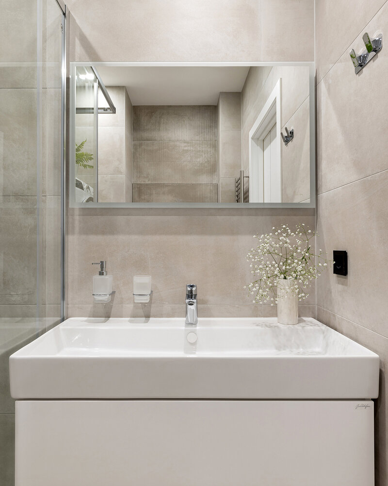 Фотография: Ванная в стиле Современный, Минимализм, Квартира, Проект недели, Санкт-Петербург, 4 и больше, Более 90 метров, Анастасия Курганова – фото на INMYROOM Фотография: Ванная в стиле Современный, Минимализм, Квартира, Проект недели, Санкт-Петербург, 4 и больше, Более 90 метров, Анастасия Курганова – фото на INMYROOM