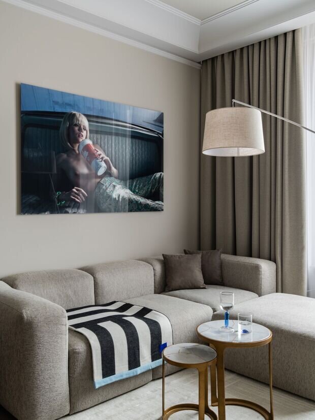 Фотокартина: YELLOW CORNER