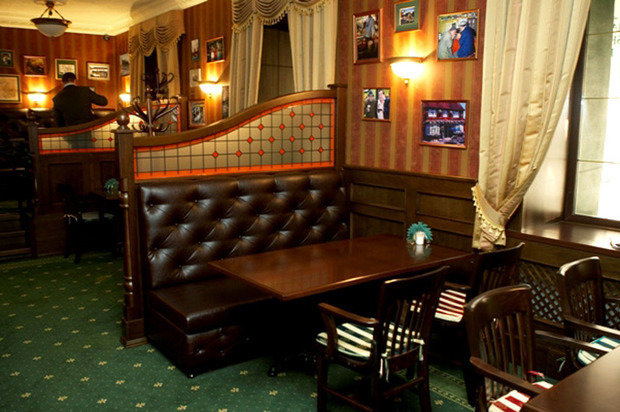 Фото из портфолио The James Shark Pub – фотографии дизайна интерьеров на INMYROOM