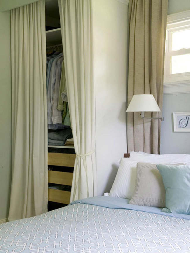 Фотография: Спальня в стиле Современный, Декор интерьера, Дом, Декор дома, Системы хранения, Шторы – фото на INMYROOM Фотография: Спальня в стиле Современный, Декор интерьера, Дом, Декор дома, Системы хранения, Шторы – фото на INMYROOM