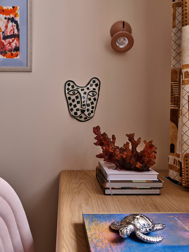 Интерьер кабинета в стиле эклектика с элементами бохо