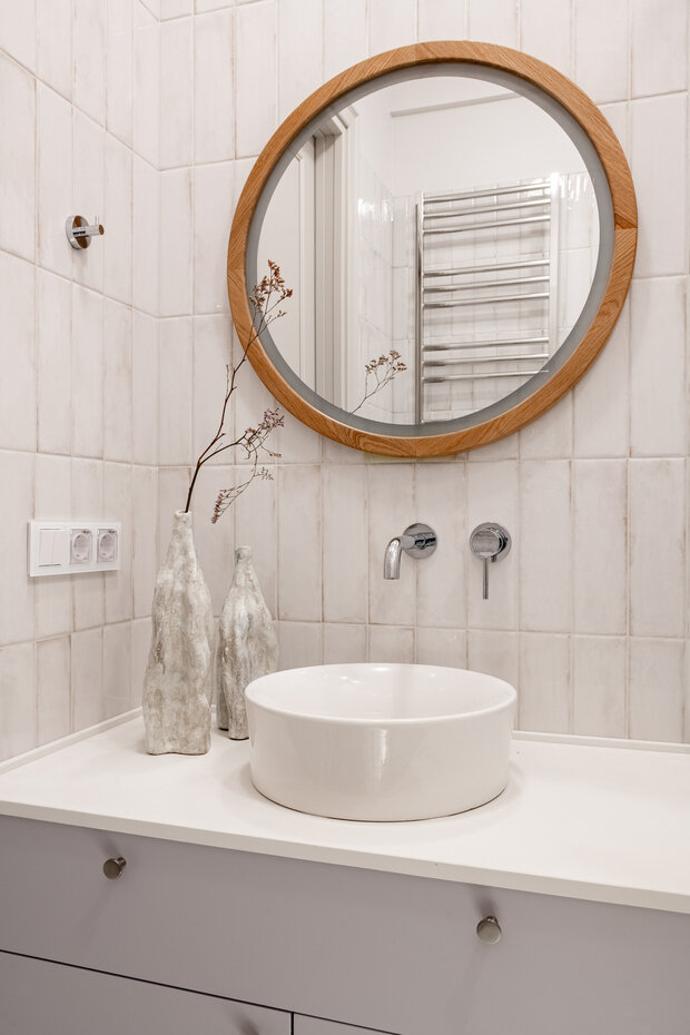 Фотография: Ванная в стиле Современный, Квартира, Проект дня, Москва, Сталинка, 2 комнаты, 40-60 метров, Патриаршие пруды, винтаж/ретро, Рамиля Шагиева, Эмиль Шагиев – фото на INMYROOM