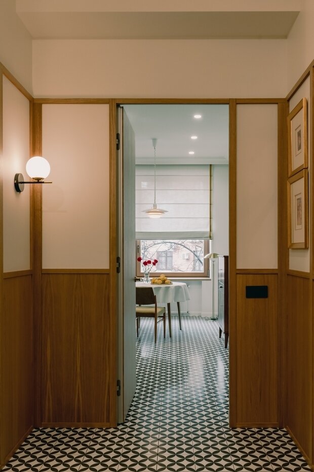 Фотография: Прихожая в стиле Скандинавский, Современный, Винтажный, Квартира, Проект недели, Москва, Кирпичный дом, 4 и больше, Более 90 метров, Мария Онучина, Иван Миняев – фото на INMYROOM