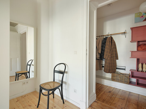 Фотография: Прихожая в стиле Скандинавский, Современный, Минимализм, Квартира, Проект дня, Берлин, 2 комнаты, 60-90 метров, современный с элементами минимализма и лофта, Елена Коломейцева – фото на INMYROOM