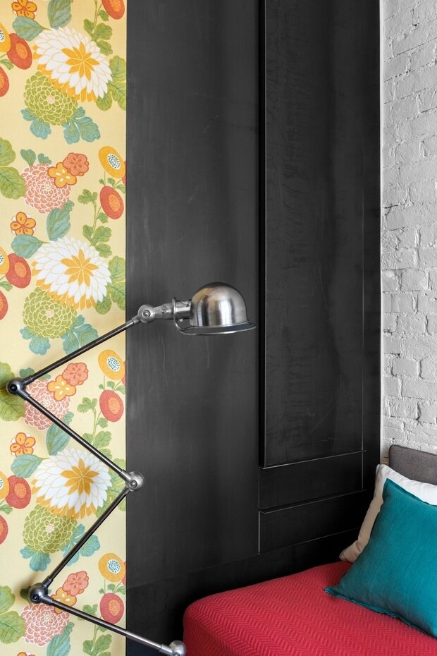 Фотография: Кабинет в стиле Лофт, Эклектика, Винтажный, Квартира, Проект дня, Москва, Кирпичный дом, 3 комнаты, 60-90 метров, Петр Григораш – фото на INMYROOM