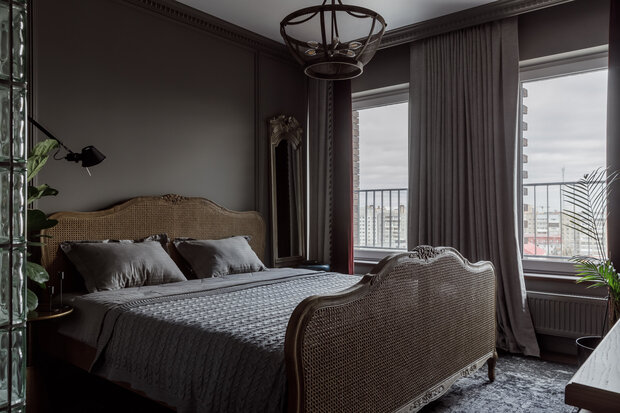 Фотография: Спальня в стиле Эклектика, Квартира, Проект дня, 3 комнаты, Более 90 метров, Тюмень, современный с элементами лофта, эклектика с элементами классики, Анна Селиванова – фото на INMYROOM