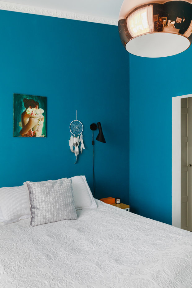 Фотография: Спальня в стиле Скандинавский, Проект недели, Samsung, Таунхаус, 4 и больше, Спецпроект, интерьерный холодильник, интерьерная микроволновая печь – фото на INMYROOM