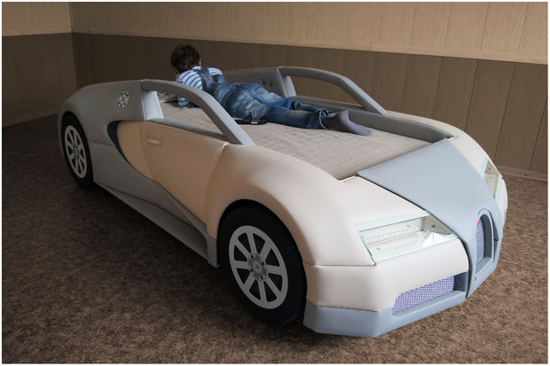 Фото из портфолио Уникальная детская кровать-машина BugaTTi Veyron от R.O.M.-Dekor – фотографии дизайна интерьеров на InMyRoom.ru