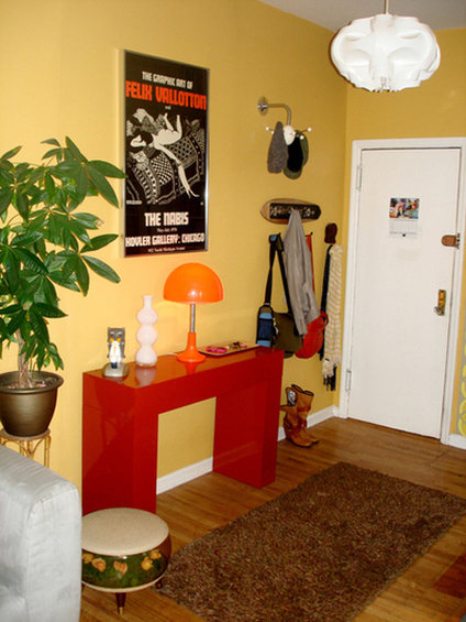 Фотография: Прихожая в стиле Скандинавский, Малогабаритная квартира, Квартира, Дома и квартиры – фото на INMYROOM