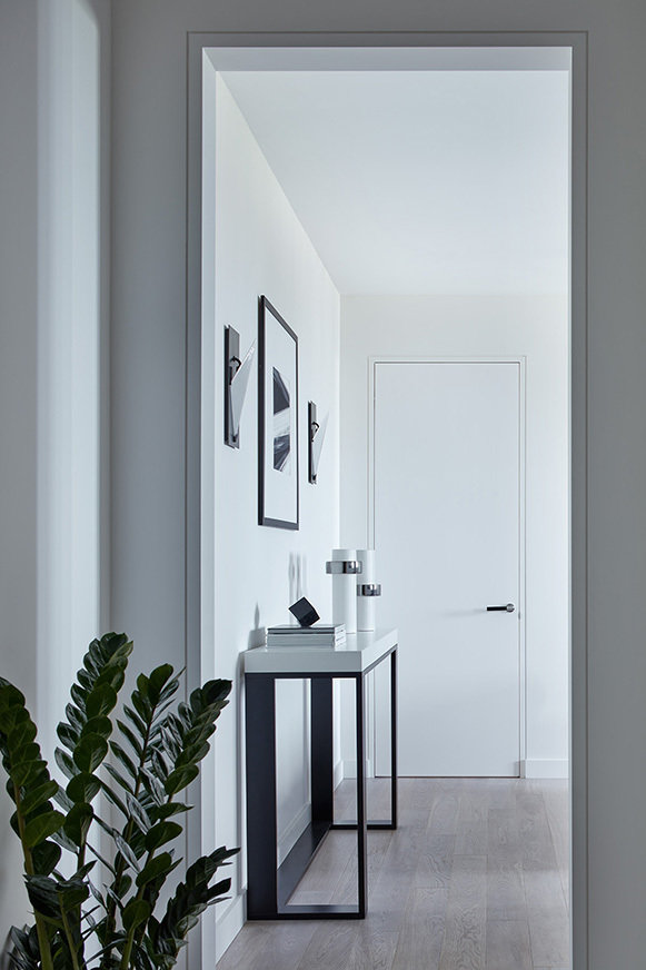 Фото из портфолио Черно-белая квартира – фотографии дизайна интерьеров на INMYROOM