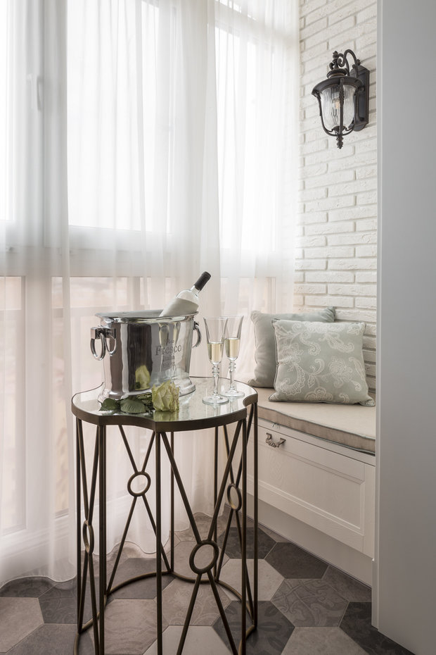 Фотография: Балкон в стиле Классический, Эклектика, Квартира, Проект недели, Москва, Монолитный дом, 4 и больше, Более 90 метров, Елена Маркина – фото на INMYROOM