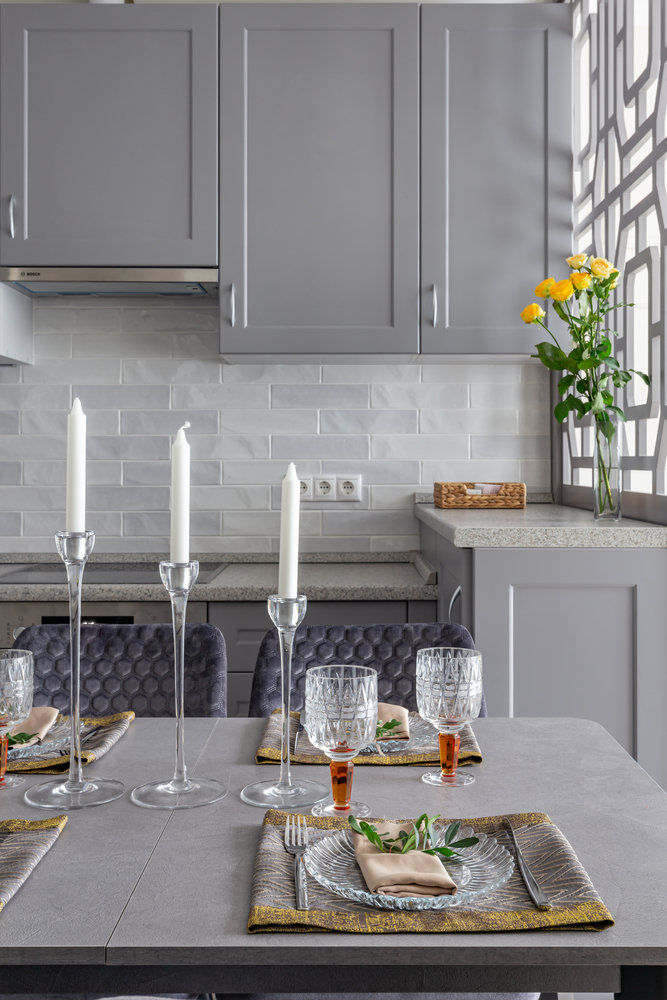 Фотография: Кухня и столовая в стиле Современный, Малогабаритная квартира, Квартира, Проект недели, Москва, 1 комната, до 40 метров, Ирина Долганова – фото на INMYROOM Фотография: Кухня и столовая в стиле Современный, Малогабаритная квартира, Квартира, Проект недели, Москва, 1 комната, до 40 метров, Ирина Долганова – фото на INMYROOM