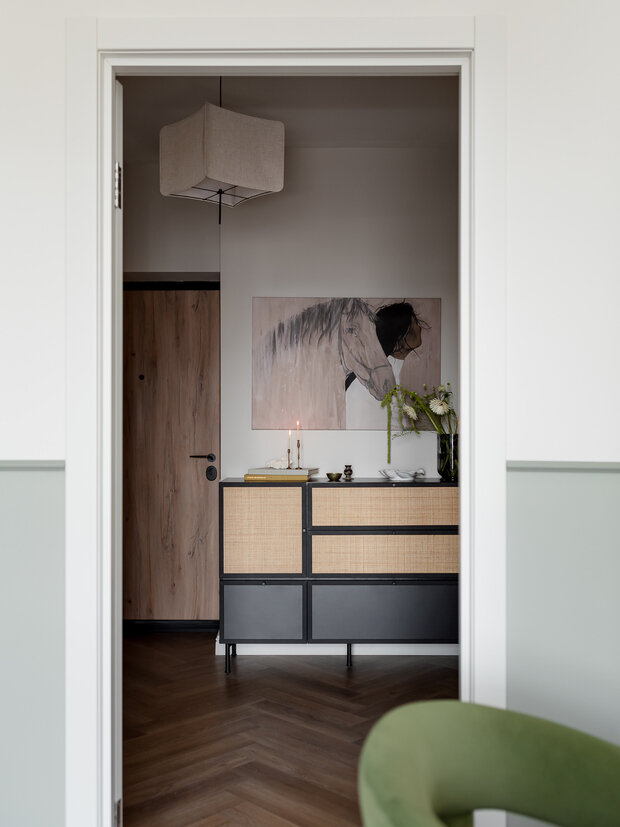 Фотография: Прихожая в стиле Современный, Квартира, Проект дня, Екатеринбург, Монолитный дом, 2 комнаты, 40-60 метров, современный с элементами ретро, Анастасия Гавриленко, Анастасия Камаева – фото на INMYROOM