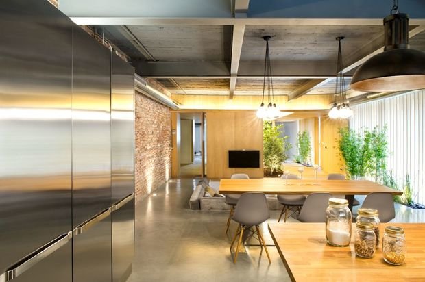 Фотография: Кухня и столовая в стиле Лофт, Дом, Дома и квартиры – фото на INMYROOM