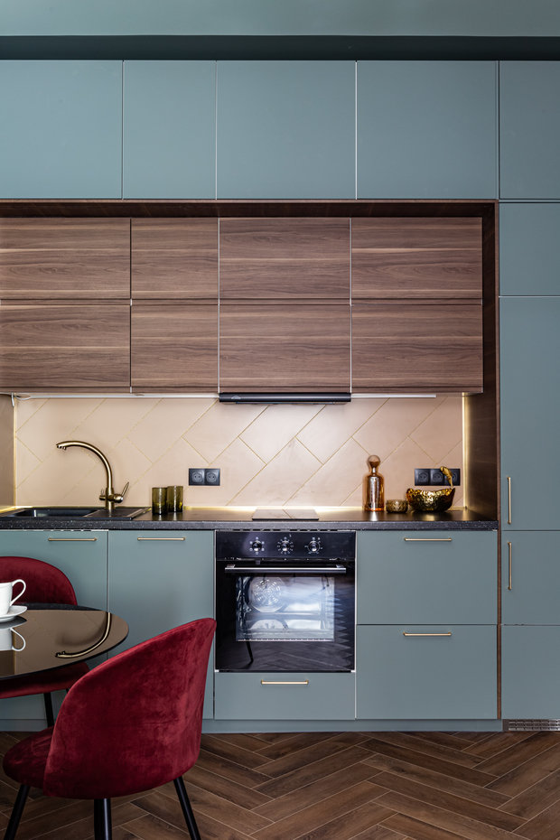 Фотография: Кухня и столовая в стиле Современный, Эклектика, Квартира, Проект недели, Санкт-Петербург, 2 комнаты, 40-60 метров, Наталья Березина – фото на INMYROOM