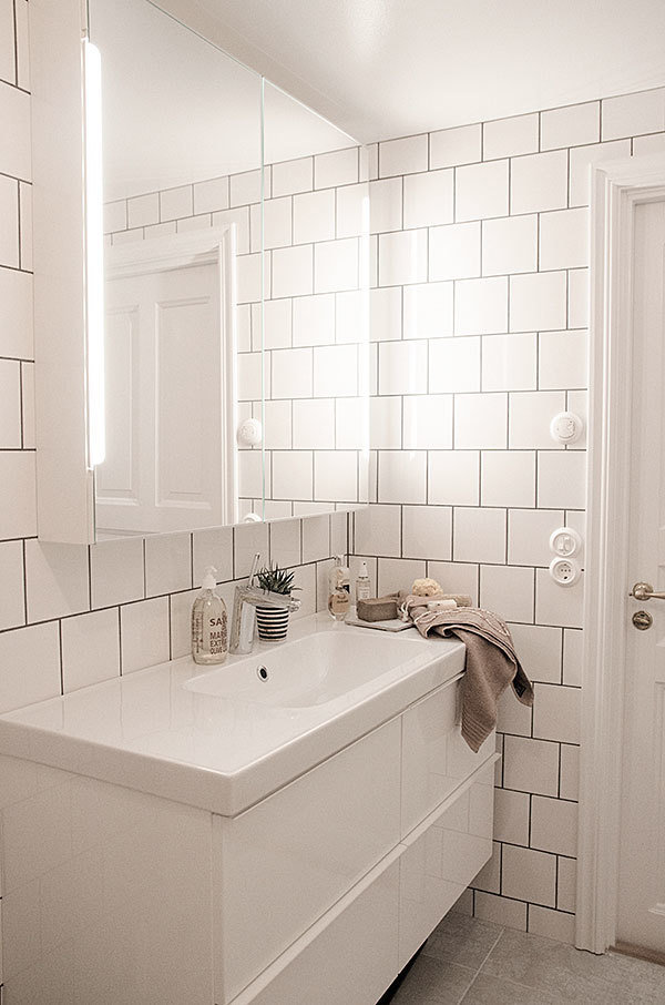 Фотография: Ванная в стиле Скандинавский, Декор интерьера, Дом, Швеция, Дача – фото на INMYROOM Фотография: Ванная в стиле Скандинавский, Декор интерьера, Дом, Швеция, Дача – фото на INMYROOM