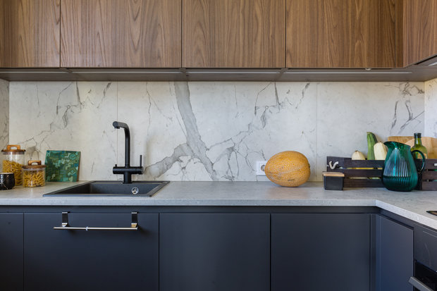 Фотография: Кухня и столовая в стиле Современный, Квартира, Проект недели, Санкт-Петербург, 2 комнаты, 40-60 метров, Александра Сакмарова – фото на INMYROOM