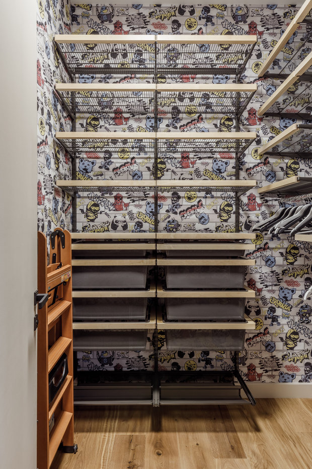 Фотография: Гардеробная в стиле Современный, Квартира, Проект недели, Москва, Более 90 метров, Надежда Требухина, Ольга Раскулина – фото на INMYROOM