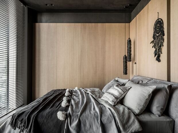Фотография: Спальня в стиле Лофт, Современный, Эклектика, Бохо, Квартира, Проект дня, Москва, Монолитный дом, 2 комнаты, 60-90 метров, Эксклюзивные проекты, современный/роскошный, фото интерьера, дизайн интерьера фото, тренды в дизайне 2026, тренды в дизайне интерьеров 2026 – фото на INMYROOM