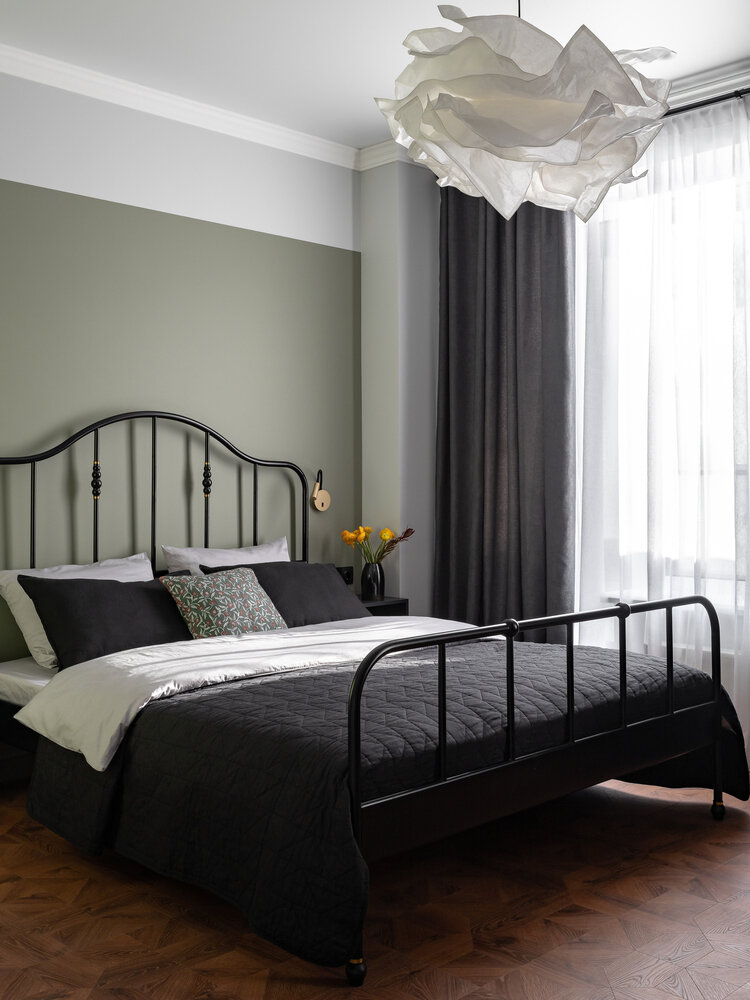 Фотография: Спальня в стиле Классический, Современный, Эклектика, Квартира, Проект недели, Челябинск, Монолитный дом, 2 комнаты, 40-60 метров, Наталья Шостак – фото на INMYROOM Фотография: Спальня в стиле Классический, Современный, Эклектика, Квартира, Проект недели, Челябинск, Монолитный дом, 2 комнаты, 40-60 метров, Наталья Шостак – фото на INMYROOM