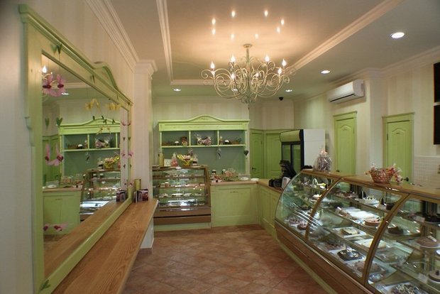 Фото из портфолио Сеть кондитерских "Peche Mignon" – фотографии дизайна интерьеров на INMYROOM
