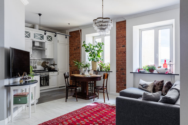 Фотография: Кухня и столовая в стиле Скандинавский, Эклектика, Квартира, Проект недели, Санкт-Петербург, 3 комнаты, Более 90 метров, Анна Плакунова – фото на INMYROOM