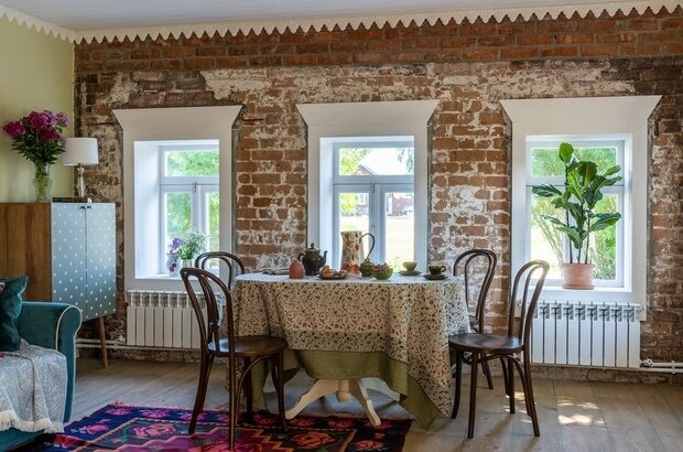 Фотография: Кухня и столовая в стиле Прованс и Кантри, Эклектика, Дом, Анастасия Муравьева, Дом и дача, 2 комнаты, Суздальский район – фото на INMYROOM