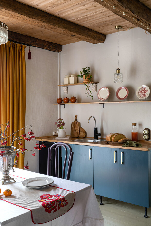 Фотография: Кухня и столовая в стиле Прованс и Кантри, Эклектика, Винтажный, Дом, Проект дня, Дача, Дом и дача, Московская область, Кирпичный дом, 4 и больше, 60-90 метров, Лиза Солис – фото на INMYROOM