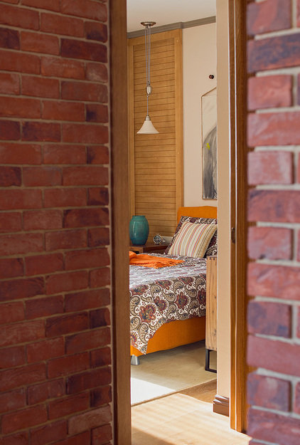 Фотография: Спальня в стиле Прованс и Кантри, Лофт, Декор интерьера, Квартира, Дома и квартиры, Илья Хомяков, Стена – фото на INMYROOM