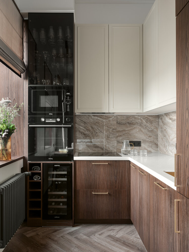 Фотография: Кухня и столовая в стиле Современный, Квартира, Проект дня, Москва, Кирпичный дом, 1 комната, 40-60 метров, Замоскворечье, минимализм с элементами современного дизайна, Евгения Заболоцкая – фото на INMYROOM Фотография: Кухня и столовая в стиле Современный, Квартира, Проект дня, Москва, Кирпичный дом, 1 комната, 40-60 метров, Замоскворечье, минимализм с элементами современного дизайна, Евгения Заболоцкая – фото на INMYROOM