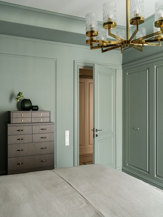 Фотография: Спальня в стиле Классический, Современный, Квартира, Проект дня, Санкт-Петербург, 3 комнаты, 60-90 метров, современный с элементами классики и роскоши, фото интерьера, дизайн интерьера фото, Елизавета Шмиткова, Маурицио Д’Орса – фото на INMYROOM