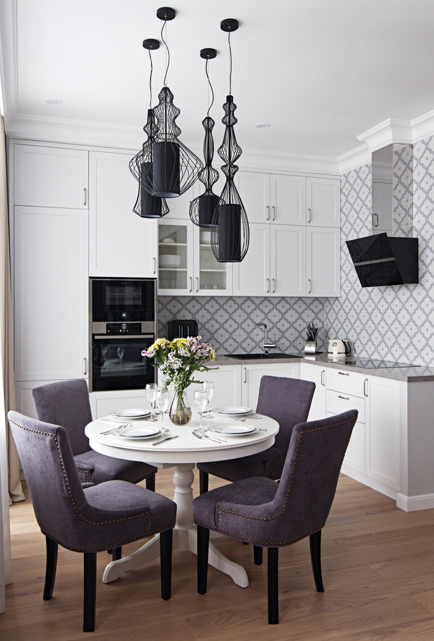 Фотография: Кухня и столовая в стиле Классический, Современный, Квартира, Перепланировка, Санкт-Петербург, Даниил Щепанович, Анна Щепанович, Cubiq Studio, 40-60 метров – фото на INMYROOM
