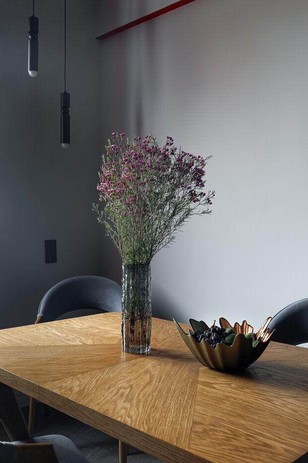 Фотография: Кухня и столовая в стиле Современный, Квартира, Проект дня, Москва, Сталинка, Кирпичный дом, 4 и больше, Более 90 метров, Марина Рукавишникова – фото на INMYROOM